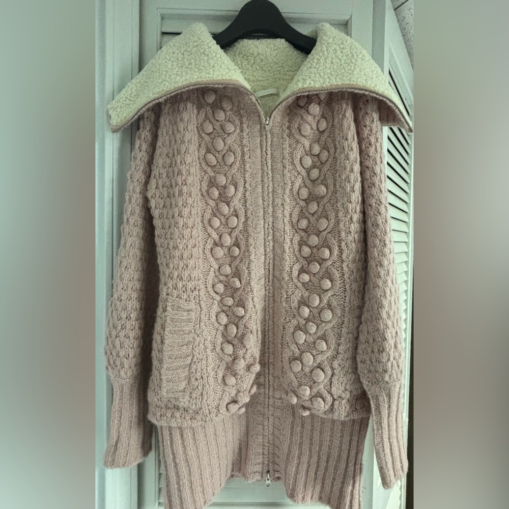 Cozy cream-pink cable knit sweater jacket with sherpa collar